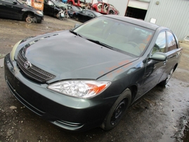 2002 TOYOTA CAMRY LE METALLIC GREEN 2.4L AT Z17589